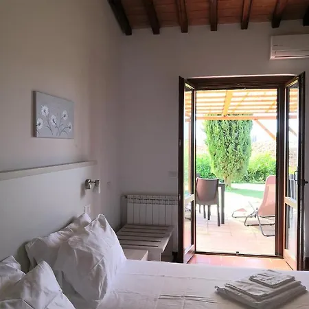Agrialbergo La Sugherella Hotel