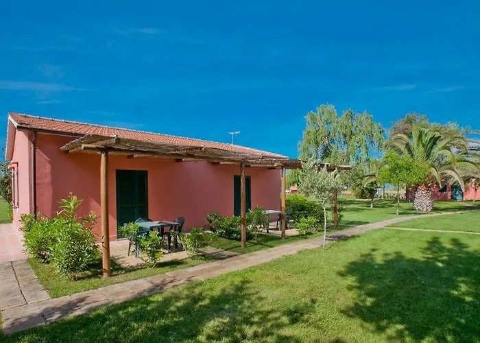 Agrialbergo La Sugherella 3*