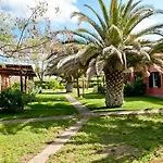 Agrialbergo La Sugherella فندق 3*