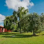 Agrialbergo La Sugherella فندق كابالبيو