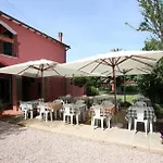 فندق Agrialbergo La Sugherella 3*