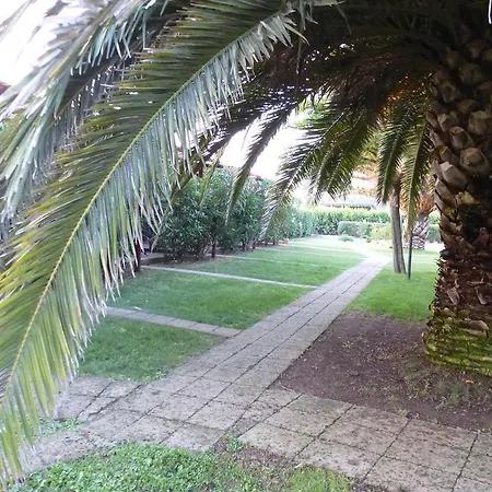 Agrialbergo La Sugherella 3*