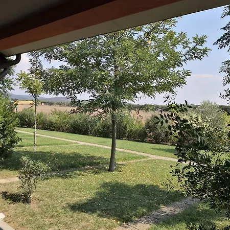 招待所 Agrialbergo La Sugherella 3*