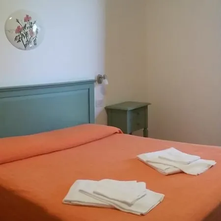 Agrialbergo La Sugherella 3* كابالبيو