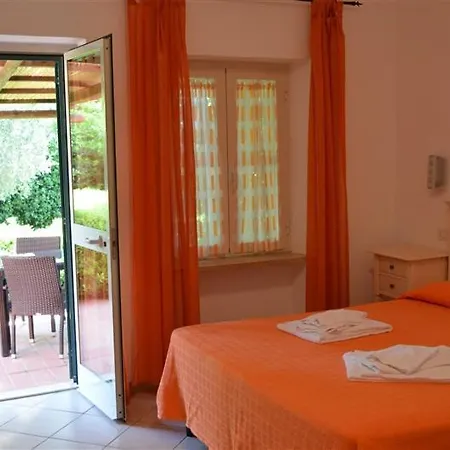 Agrialbergo La Sugherella 3*