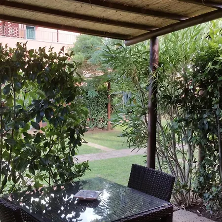Agrialbergo La Sugherella בית הארחה 3*