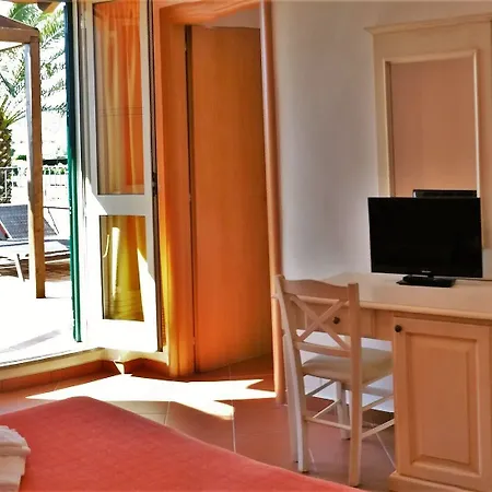 Agrialbergo 3*