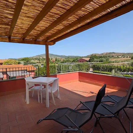بيت ضيافة Agrialbergo La Sugherella 3*