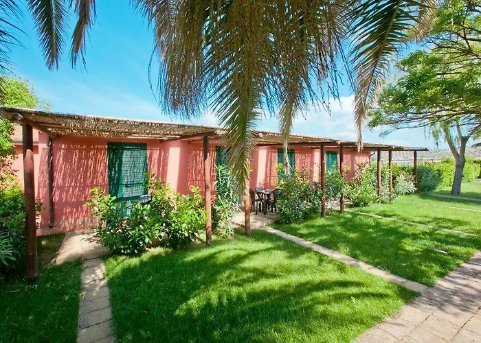 ホテル Agrialbergo La Sugherella 3*